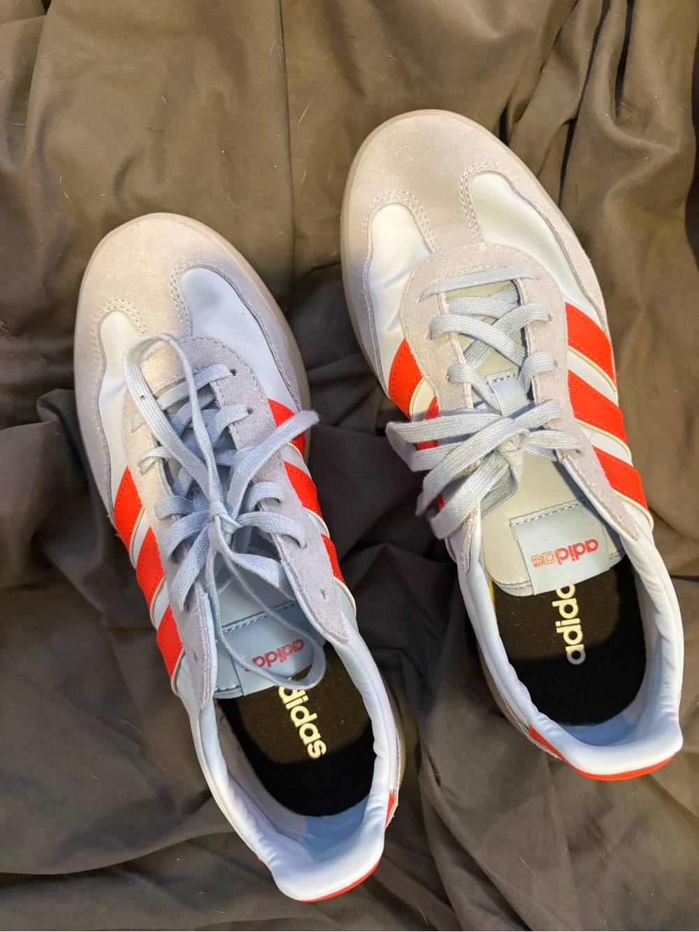 adidas Women’s Light Gray Sneakers with Red Stripes